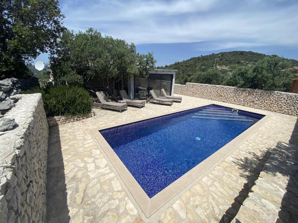 Private Cottage In Olive Grove With Heated Pool Vinišće Exteriér fotografie